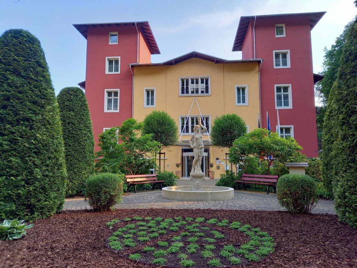 Parkhotel Bad Schandau Mit Spa Exterior photo